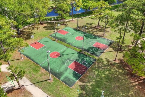 Adosado en venta en Palm Beach Gardens, Florida, 3 dormitorios, 148.27 m2 № 2185912 - foto 19