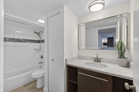 Adosado en venta en Palm Beach Gardens, Florida, 3 dormitorios, 148.27 m2 № 2185912 - foto 16