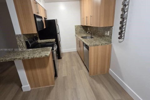 Снять в аренду кондоминиум в Форт-Лодердейл, Флорида 2 спальни, 68.75м2, № 2006063 - фото 8