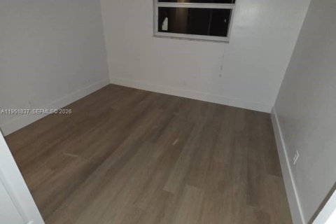 Снять в аренду кондоминиум в Форт-Лодердейл, Флорида 2 спальни, 68.75м2, № 2006063 - фото 12