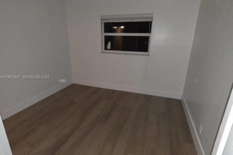 Снять в аренду кондоминиум в Форт-Лодердейл, Флорида 2 спальни, 68.75м2, № 2006063 - фото 11