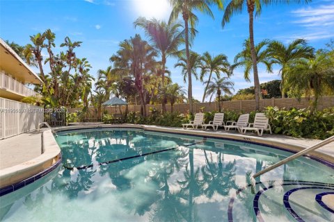 Снять в аренду кондоминиум в Форт-Лодердейл, Флорида 2 спальни, 68.75м2, № 2006063 - фото 26