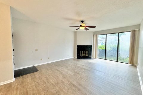 Condominio en alquiler en Winter Haven, Florida, 2 dormitorios, 100.15 m2 № 1873890 - foto 6