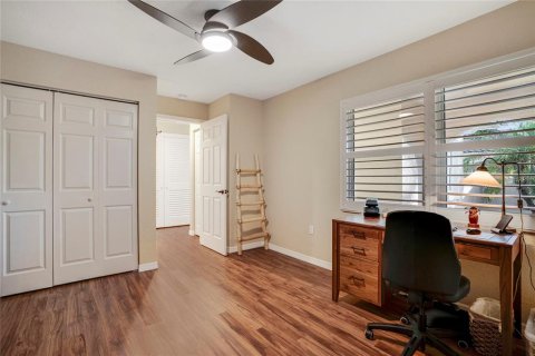 House in Sarasota, Florida 3 bedrooms, 145.02 sq.m. № 1524886 - photo 25