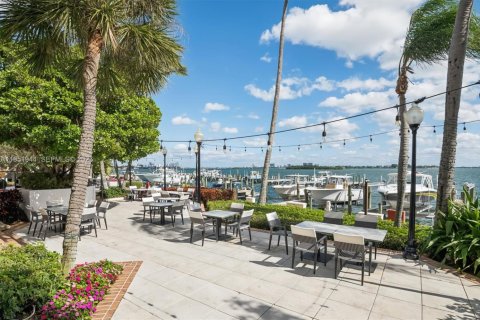 Condominio en venta en Miami, Florida, 2 dormitorios, 117.8 m2 № 2006096 - foto 30