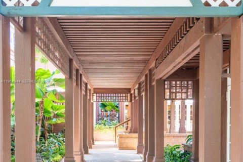 Condominio en venta en Miami, Florida, 2 dormitorios, 117.8 m2 № 2006096 - foto 6