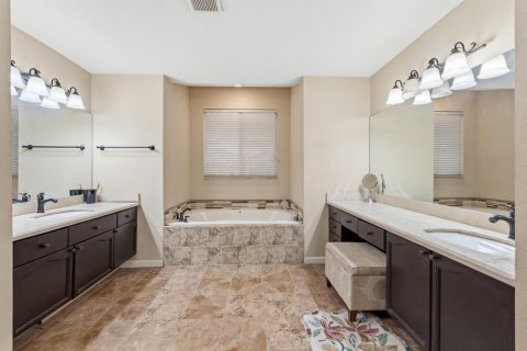 Villa ou maison à vendre à Port St. Lucie, Floride: 3 chambres, 229.47 m2 № 2087483 - photo 25