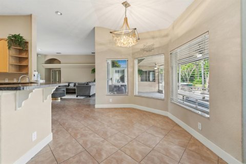 Villa ou maison à vendre à Port St. Lucie, Floride: 3 chambres, 229.47 m2 № 2087483 - photo 10