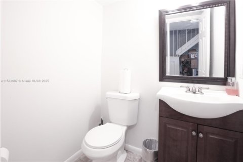 Condo in Plantation, Florida, 2 bedrooms  № 1764067 - photo 7