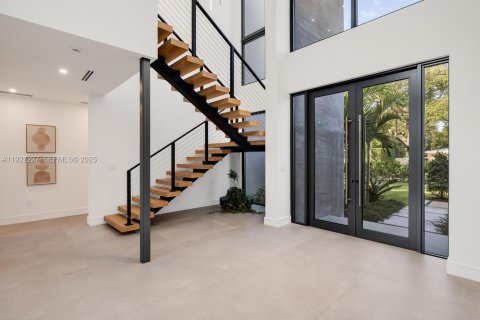 Villa ou maison à vendre à Biscayne Park, Floride: 4 chambres, 363.99 m2 № 1991707 - photo 13