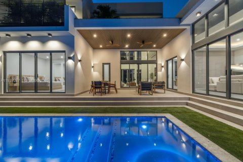 Villa ou maison à vendre à Biscayne Park, Floride: 4 chambres, 363.99 m2 № 1991707 - photo 26