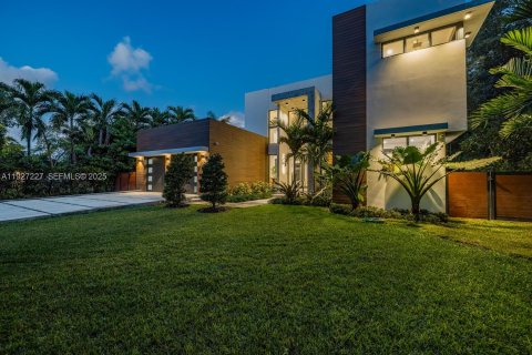 Villa ou maison à vendre à Biscayne Park, Floride: 4 chambres, 363.99 m2 № 1991707 - photo 28