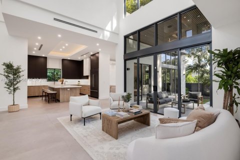 Villa ou maison à vendre à Biscayne Park, Floride: 4 chambres, 363.99 m2 № 1991707 - photo 10