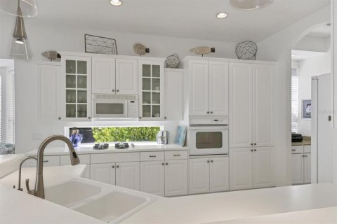 Villa ou maison à vendre à University Park, Floride: 4 chambres, 236.99 m2 № 2093264 - photo 12
