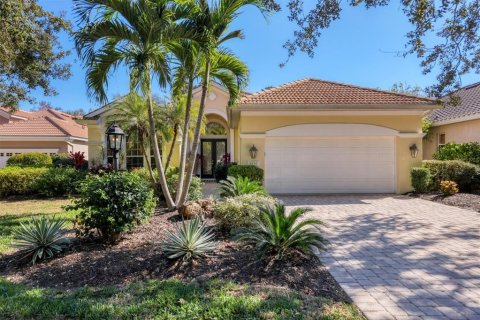 Villa ou maison à University Park, Floride 4 chambres, 236.99 m2 № 2093264