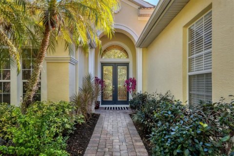 Villa ou maison à vendre à University Park, Floride: 4 chambres, 236.99 m2 № 2093264 - photo 2