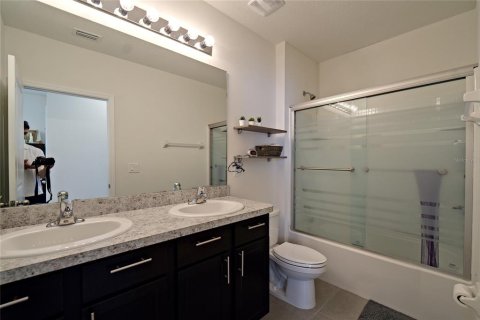 Villa ou maison à louer à Sarasota, Floride: 4 chambres, 212.65 m2 № 2415202 - photo 22