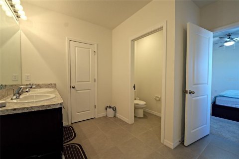 Villa ou maison à louer à Sarasota, Floride: 4 chambres, 212.65 m2 № 2415202 - photo 29