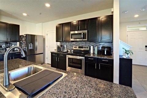 Villa ou maison à louer à Sarasota, Floride: 4 chambres, 212.65 m2 № 2415202 - photo 7