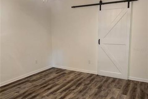 Condominio en alquiler en Gainesville, Florida, 3 dormitorios, 119.84 m2 № 1833241 - foto 8
