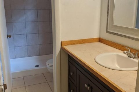 Condominio en alquiler en Gainesville, Florida, 3 dormitorios, 119.84 m2 № 1833241 - foto 12