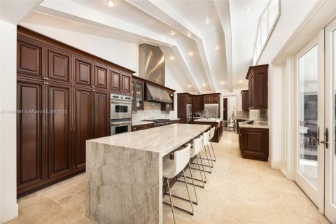 Villa ou maison à vendre à Palmetto Bay, Floride: 8 chambres, 880.81 m2 № 1944824 - photo 11