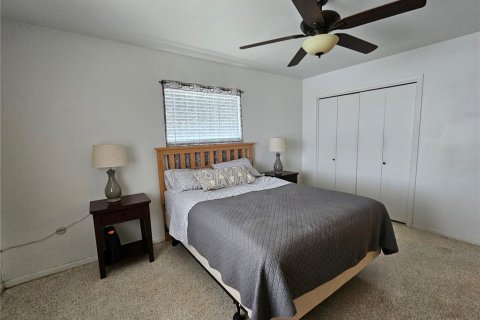 Villa ou maison à louer à Sun City Center, Floride: 2 chambres, 144 m2 № 2304930 - photo 22