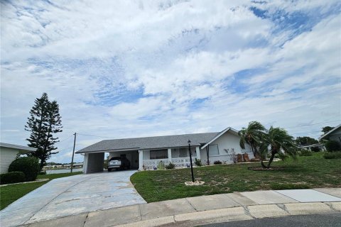 Villa ou maison à Sun City Center, Floride 2 chambres, 144 m2 № 2304930