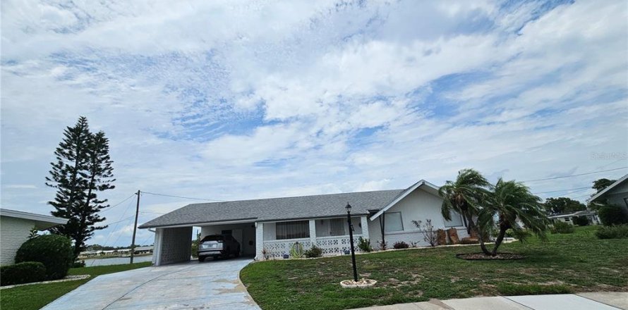 Villa ou maison à Sun City Center, Floride 2 chambres, 144 m2 № 2304930