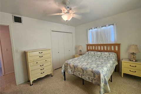 Villa ou maison à louer à Sun City Center, Floride: 2 chambres, 144 m2 № 2304930 - photo 26