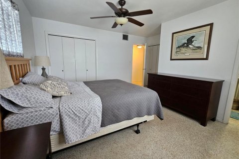 Villa ou maison à louer à Sun City Center, Floride: 2 chambres, 144 m2 № 2304930 - photo 20
