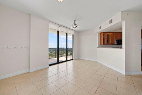 Купить кондоминиум в Майами, Флорида 2 спальни, 112.69м2, № 2089268 - фото 11