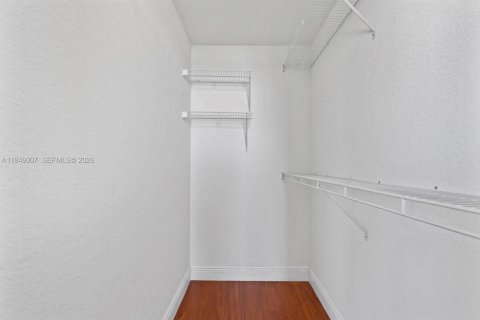 Купить кондоминиум в Майами, Флорида 2 спальни, 112.69м2, № 2089268 - фото 28