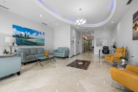 Купить кондоминиум в Майами, Флорида 2 спальни, 112.69м2, № 2089268 - фото 4