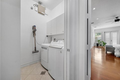 Townhouse in Delray Beach, Florida 3 bedrooms, 267.93 sq.m. № 2392017 - photo 16