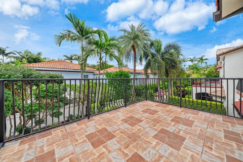 Townhouse in Delray Beach, Florida 3 bedrooms, 267.93 sq.m. № 2392017 - photo 21