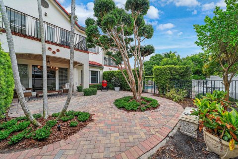 Townhouse in Delray Beach, Florida 3 bedrooms, 267.93 sq.m. № 2392017 - photo 28