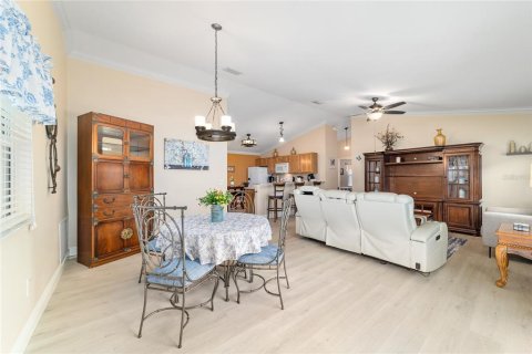 Villa ou maison à vendre à The Villages, Floride: 2 chambres, 107.4 m2 № 1782458 - photo 8