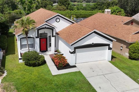 House in Brandon, Florida 3 bedrooms, 152.82 sq.m. № 1886229 - photo 4