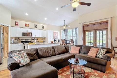 House in Brandon, Florida 3 bedrooms, 152.82 sq.m. № 1886229 - photo 15