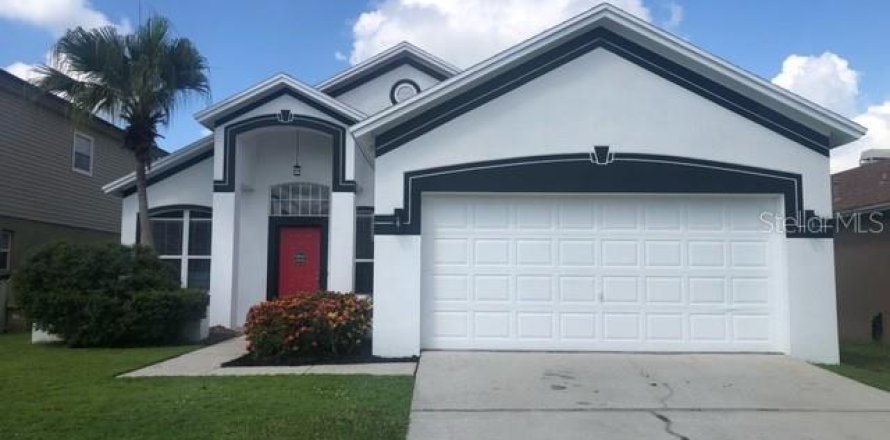 House in Brandon, Florida 3 bedrooms, 152.82 sq.m. № 1886229