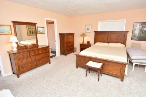 Condo in Stuart, Florida, 1 bedroom № 2185205 - photo 17
