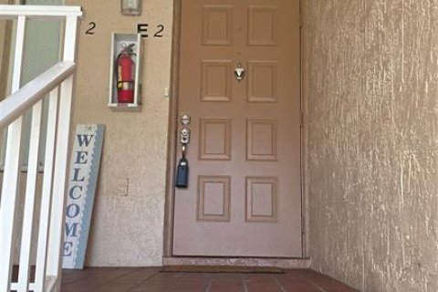 Condo in Hudson, Florida, 3 bedrooms  № 2277533