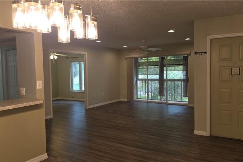 Condominio en alquiler en Hudson, Florida, 3 dormitorios, 128.95 m2 № 2277533 - foto 4