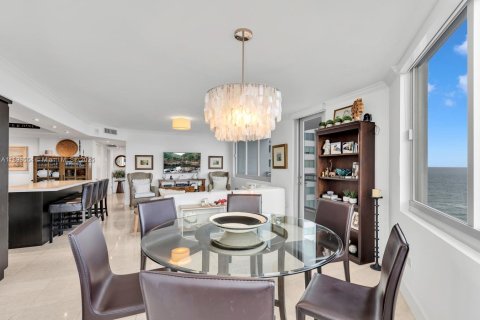 Copropriété à vendre à Miami Beach, Floride: 2 chambres, 135.17 m2 № 2017307 - photo 7