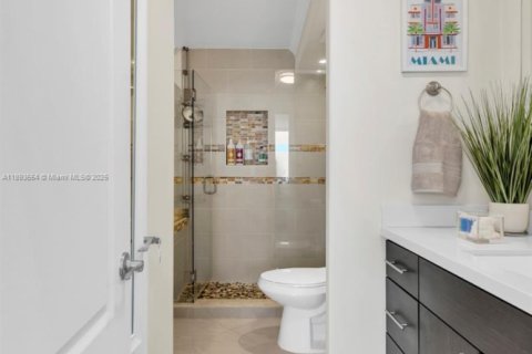 Copropriété à vendre à Miami Beach, Floride: 2 chambres, 135.17 m2 № 2017307 - photo 22