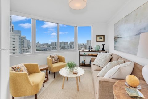 Copropriété à vendre à Miami Beach, Floride: 2 chambres, 135.17 m2 № 2017307 - photo 6