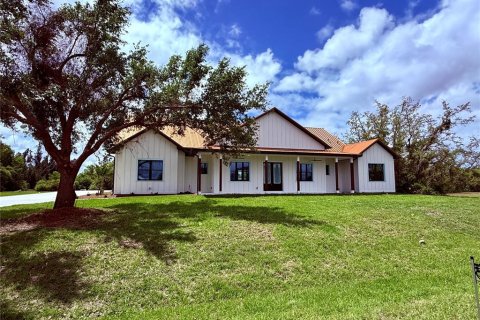 Casa en Punta Gorda, Florida 4 dormitorios, 231.51 m2 № 2134719