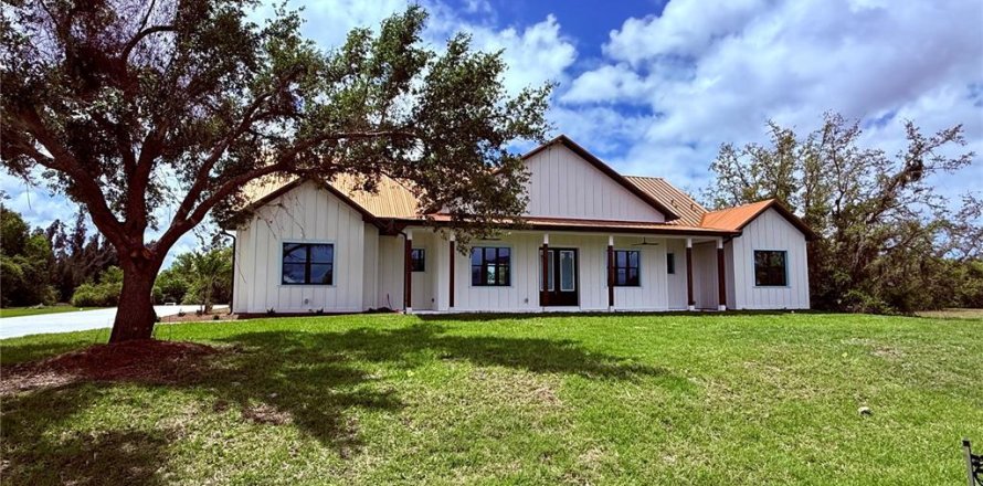 Villa ou maison à Punta Gorda, Floride 4 chambres, 231.51 m2 № 2134719