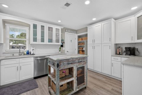 Casa en venta en New Smyrna Beach, Florida, 2 dormitorios, 103.31 m2 № 2197001 - foto 11